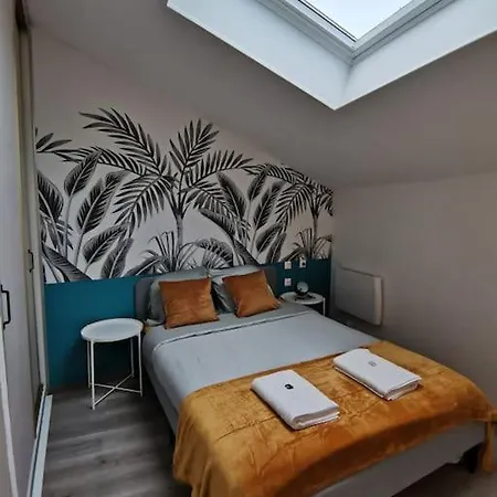 Blue Corner Apartment